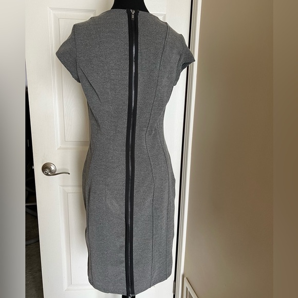 H&M Grey Knit Midi Dress with Back Zipper Size M - Picture 3 of 11